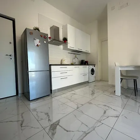 Apartman Delfina Vomero *